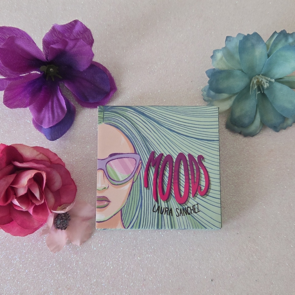 MOODS Laura Sanchez Eyeshadow NWT